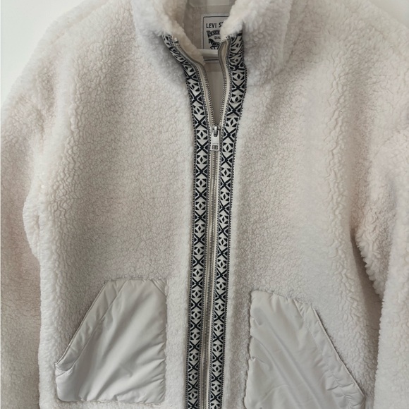 Levi's Sherpa Jacket with Patterned Trim | Size small - Picture 2 of 9